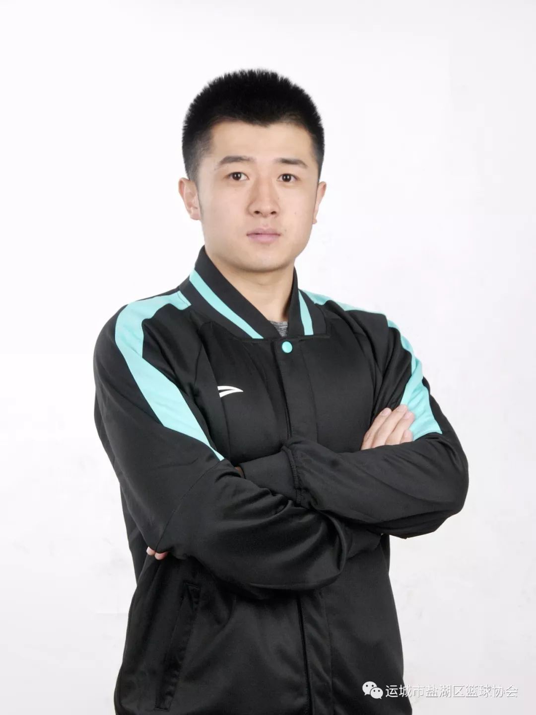 刻苦训练篮球时如何避免受伤的建议_0